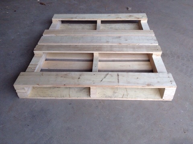 Pallet gỗ